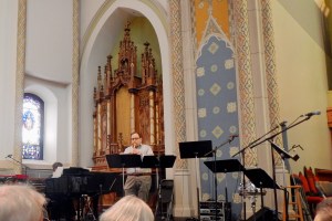 Ben Eisenstein Performs